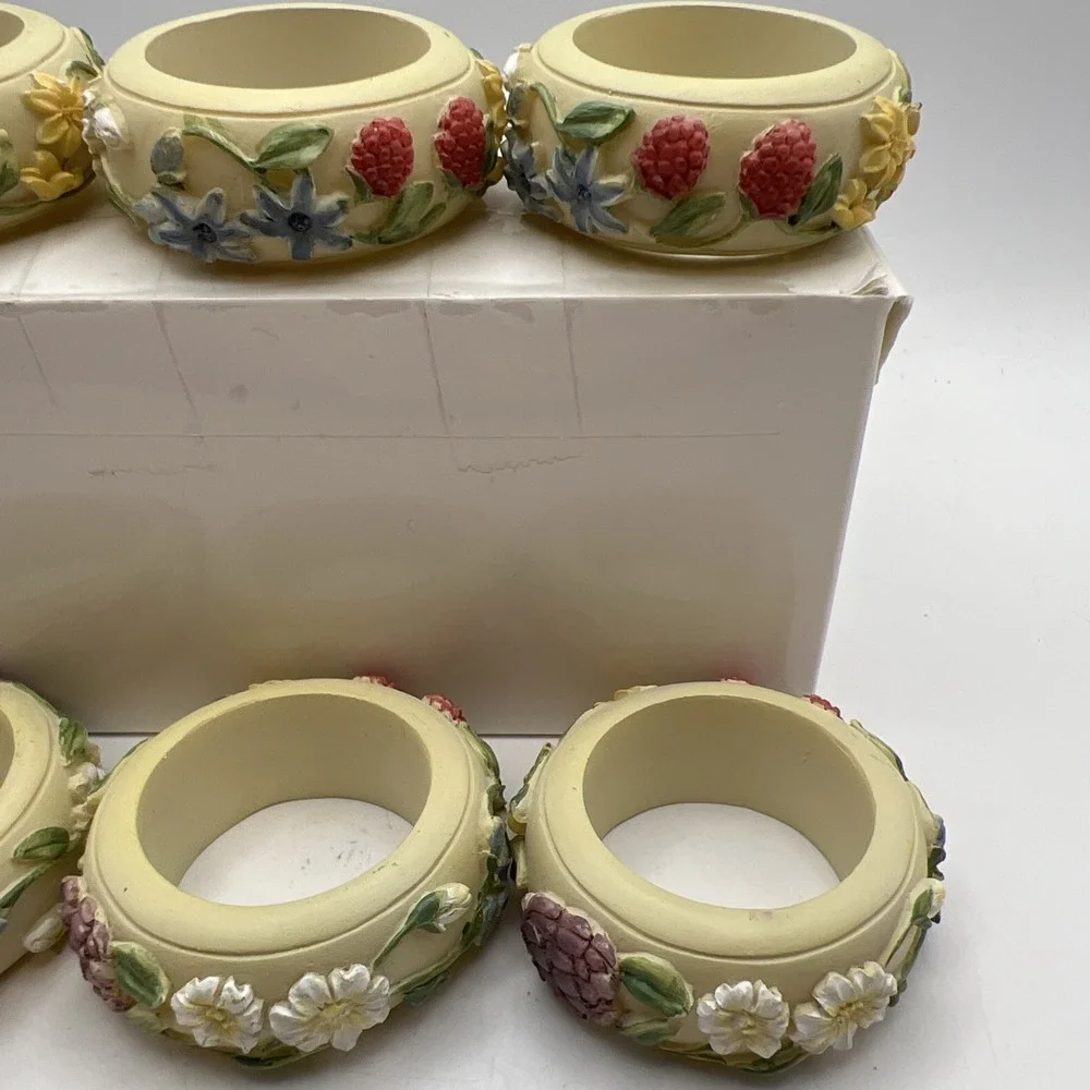 Vintage 1980s Resin Napkin Rings Set of 6–Botanical Floral, Berries & Artichoke